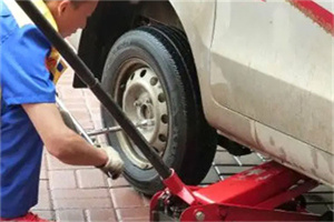 吉安附近拖车24小时服务热线电话